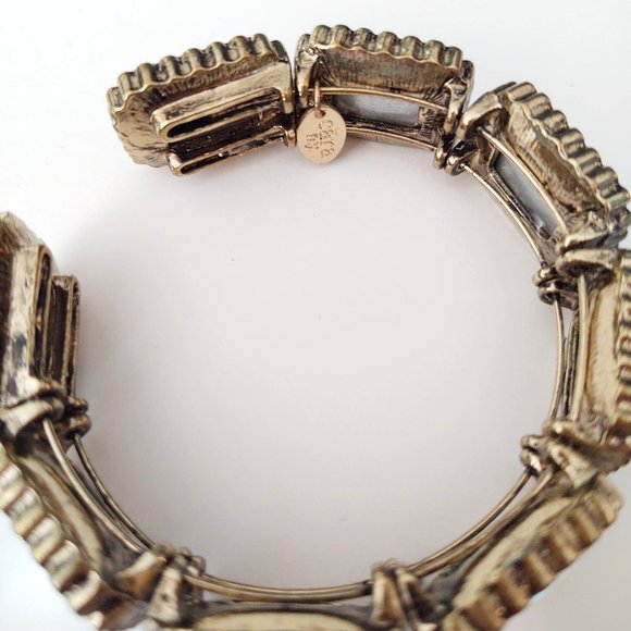 Gold and clear glass cuff - Picture 12 of 13